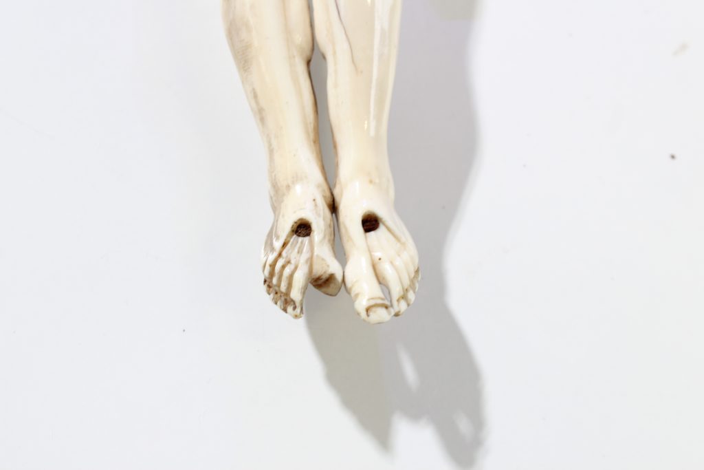 Cristo-in-avorio-6-1024x683